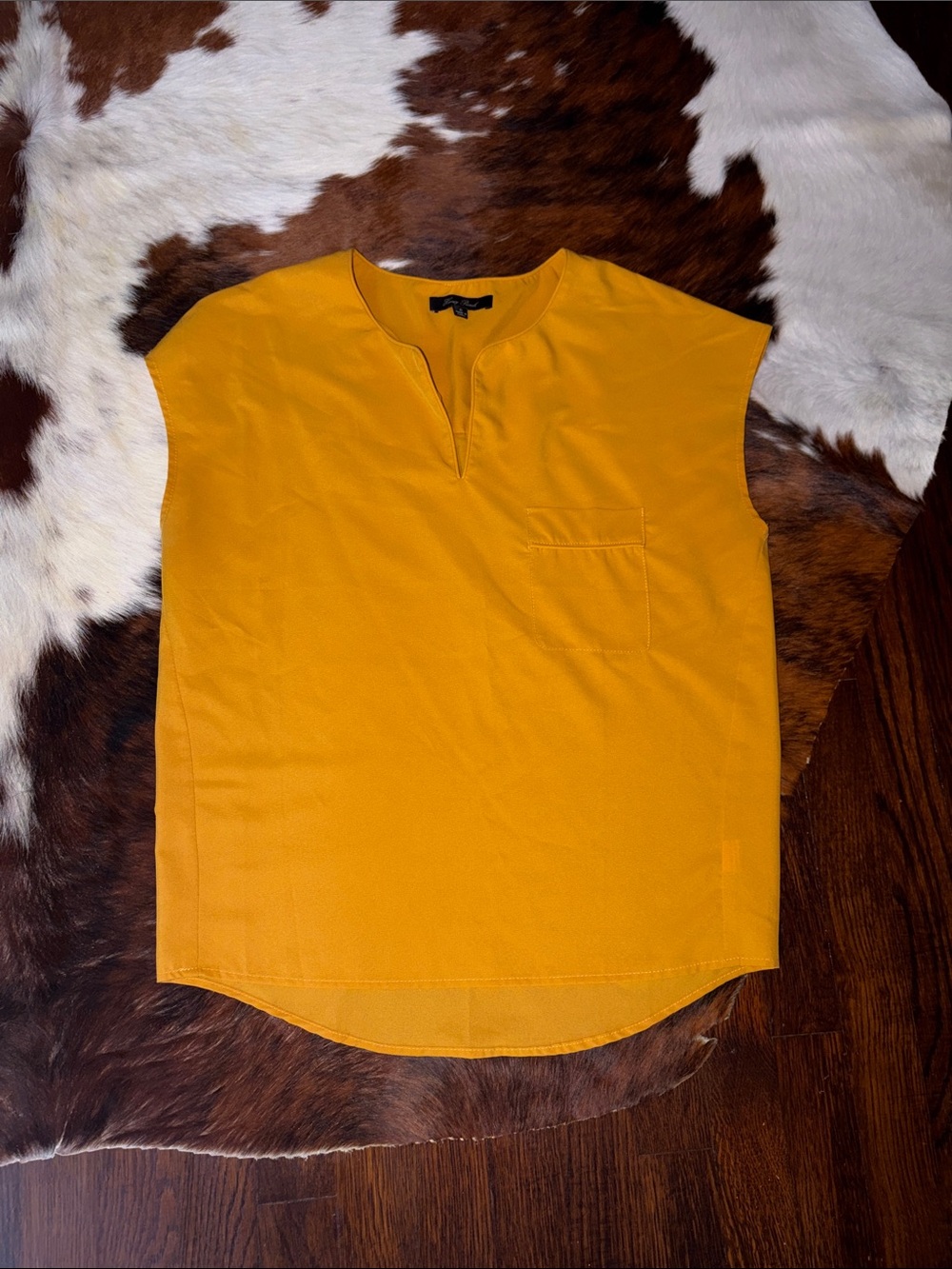 Elegant bright mustard  one pocket Women's Top 💕